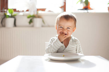 "Tâm sự" của em bé 1 tuổi