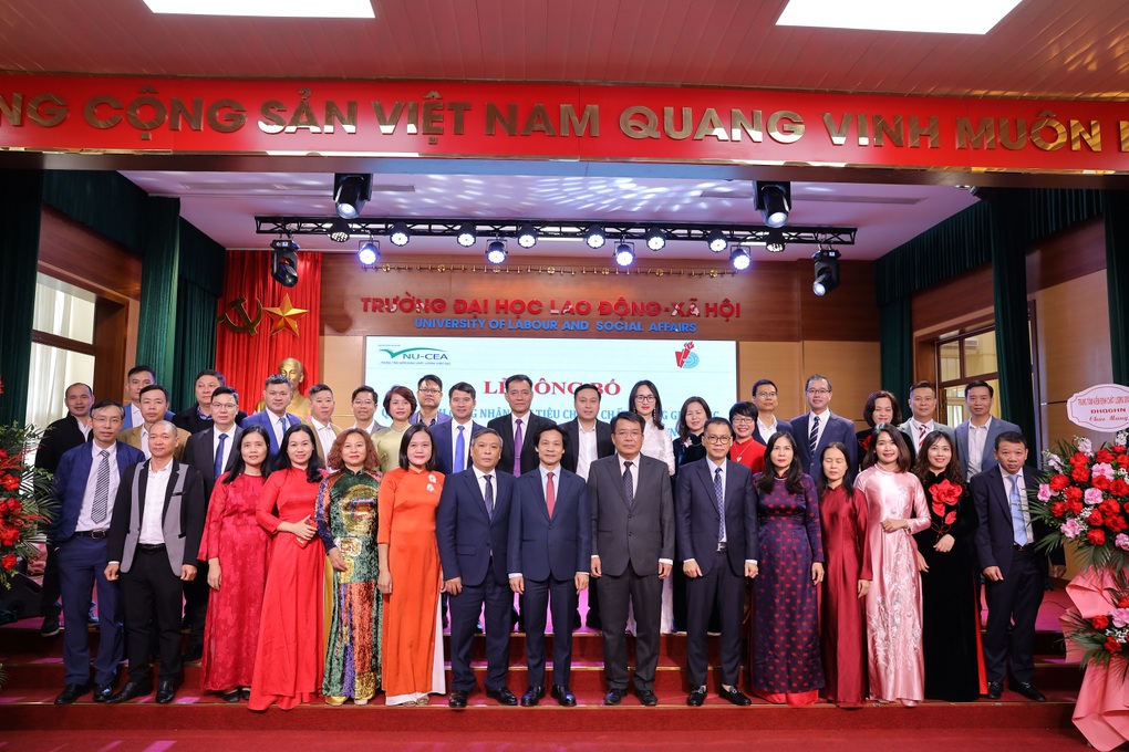 Bộ trưởng Bộ Nội vụ gợi mở 5 định hướng cho Trường Đại học Lao động Xã hội - 3