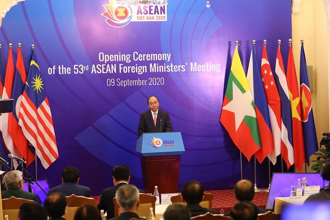 Thủ tướng: ASEAN “tay trong tay” đối diện thách thức, tự tin tiến lên - Ảnh 1. Thủ tướng: ASEAN “tay trong tay” đối diện thách thức, tự tin tiến lên - Ảnh 1.
