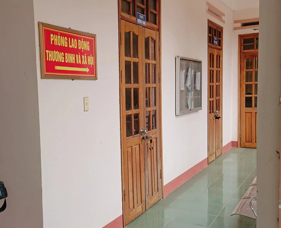 Buộc thôi việc nữ phó phòng được bổ nhiệm trái thẩm quyền - 1 Buộc thôi việc nữ phó phòng được bổ nhiệm trái thẩm quyền - 1