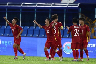 Đánh bại Thái Lan, U23 Việt Nam tiến vào bán kết U23 AFF Cup