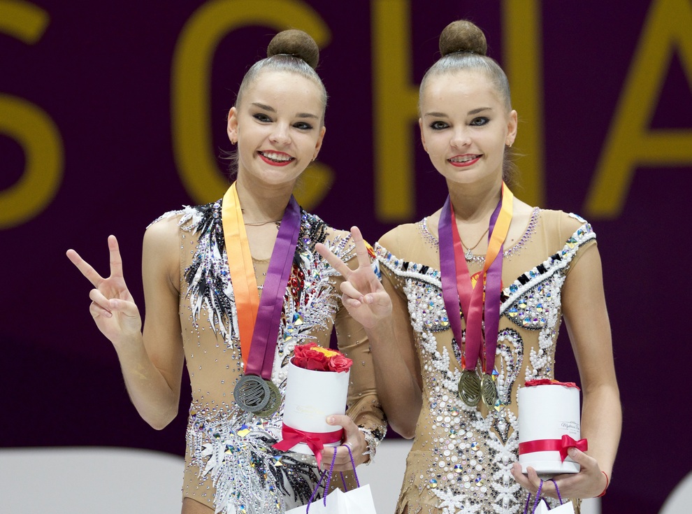 Cặp chị em sinh đôi có nhan sắc đình đám tại Olympic 2020 - 4 Cặp chị em sinh đôi có nhan sắc đình đám tại Olympic 2020 - 4