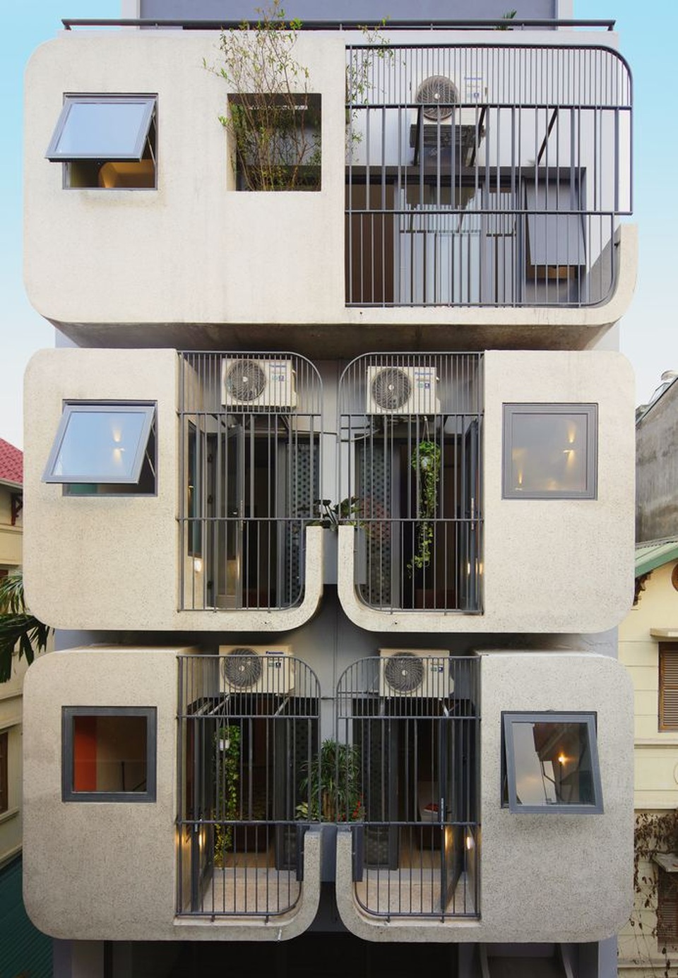 Nhà 7 tầng ở Hà Nội đẹp như tranh, mỗi phòng một phong cách độc đáo - 2