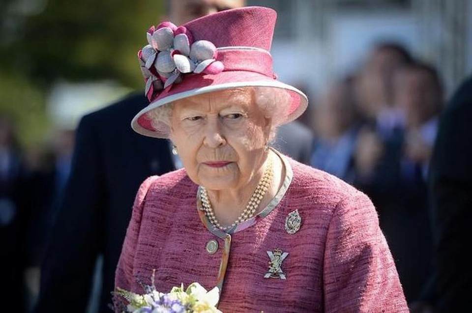 Nữ hoàng Elizabeth “bật đèn xanh” cho Brexit, rút Anh khỏi EU - 1 Nữ hoàng Elizabeth “bật đèn xanh” cho Brexit, rút Anh khỏi EU - 1