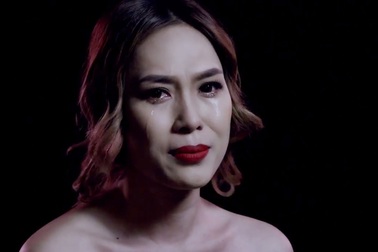 Mỹ Tâm khóc nức nở vì trở thành “người thứ 3”