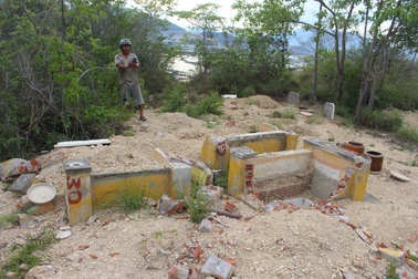 Vụ hơn 100 ngôi mộ “biến mất”: Luật sư nói gì?