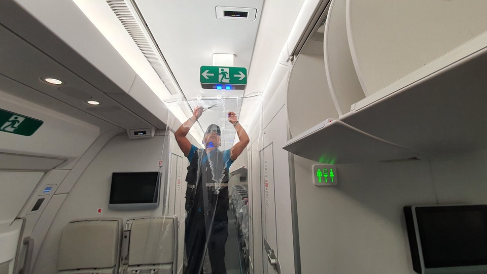 “Bảo hộ đặc chủng” trên máy bay đi Guinea Xích đạo “giải cứu” người Việt - 7 “Bảo hộ đặc chủng” trên máy bay đi Guinea Xích đạo “giải cứu” người Việt - 7