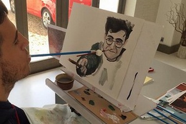 Chàng trai bại liệt vẽ tranh tuyệt đẹp bằng miệng