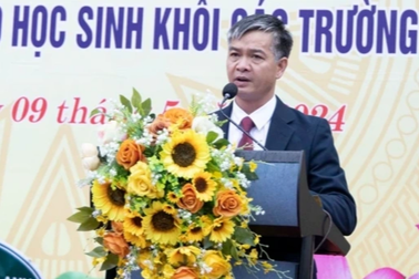 Bài phát biểu xúc động của thầy hiệu trưởng trong lễ bế giảng trường nghề