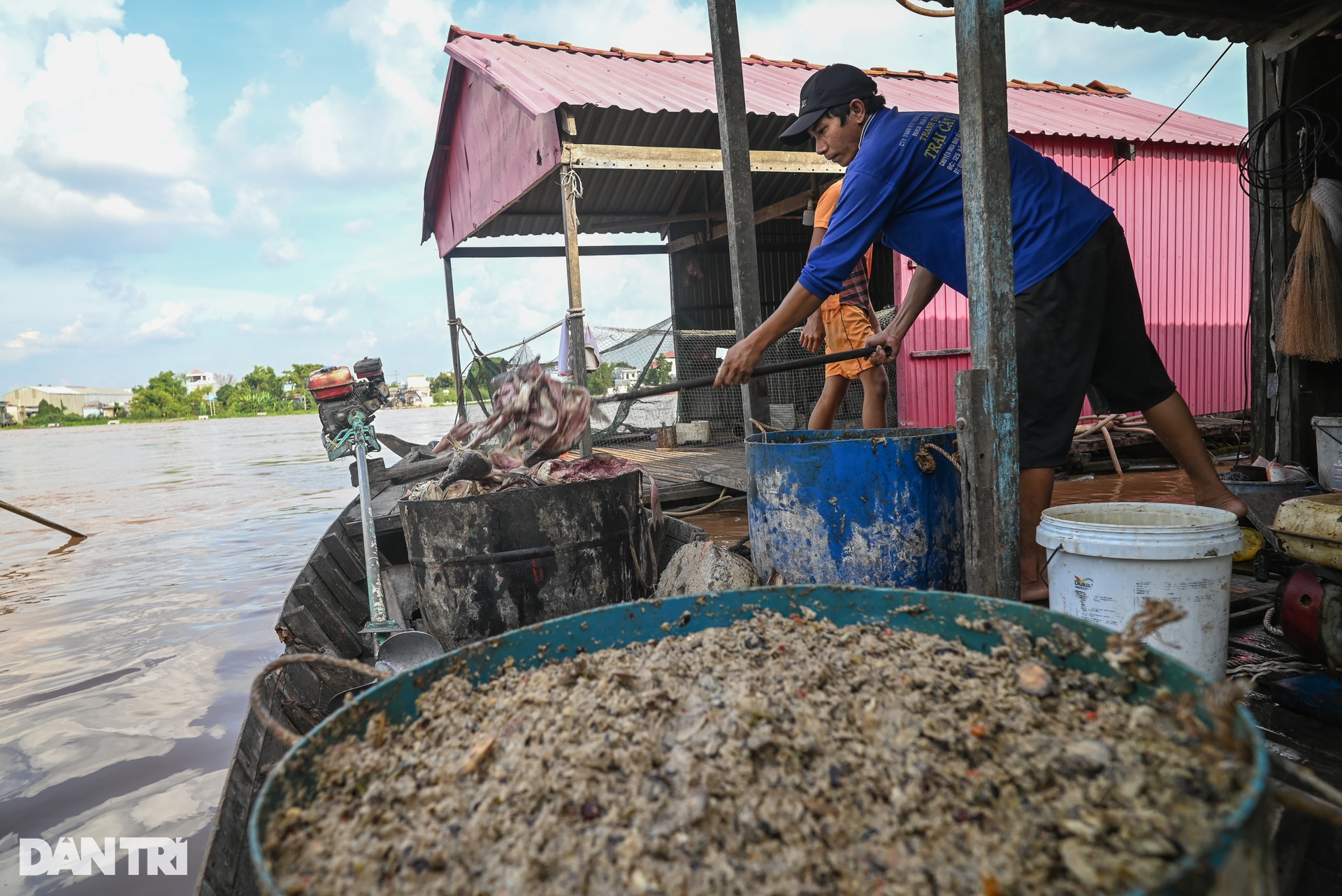 Làng bè sắc màu độc lạ ở miền Tây - 9