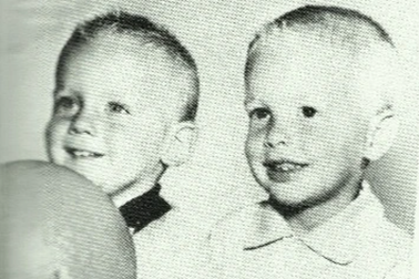 Số phận bi thảm của cậu bé được nhận làm con nuôi tại Mỹ