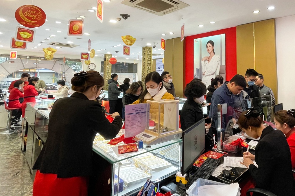 Hiện tượng lạ trong ngày vía Thần Tài ở hai miền Nam Bắc - 7 Hiện tượng lạ trong ngày vía Thần Tài ở hai miền Nam Bắc - 7
