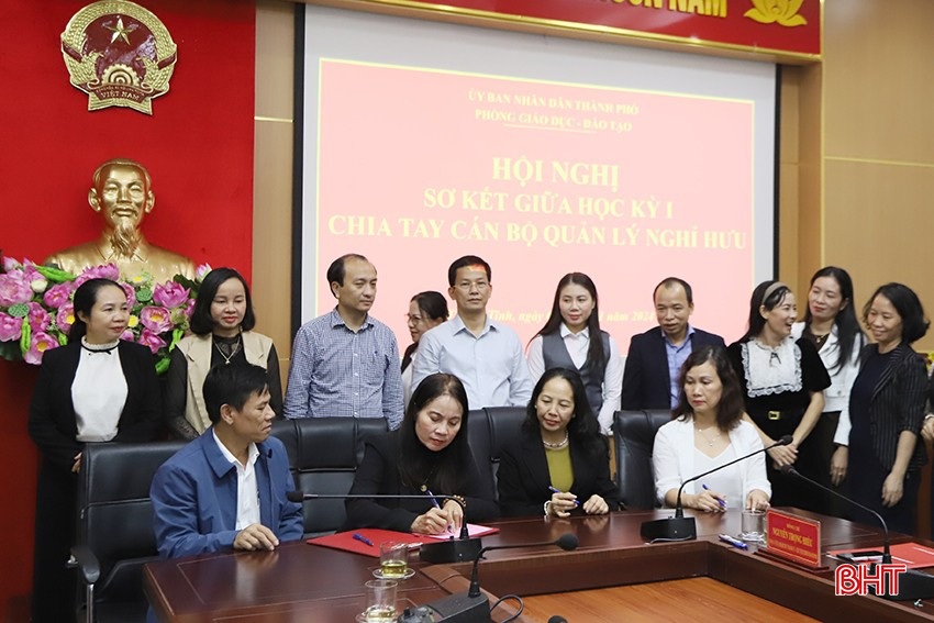 הורים נסערים, יישובים רבים מורים לטפל בהוראה נוספת בלתי חוקית - 2 Phụ huynh bức xúc, hàng loạt địa phương chỉ đạo xử lý dạy thêm sai quy định - 2