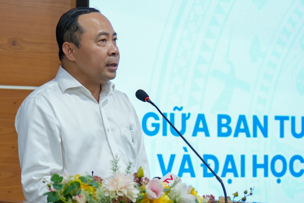 Đại học Quốc gia TPHCM kiến nghị cơ chế đặc thù đặt hàng đào tạo - 2 Đại học Quốc gia TPHCM kiến nghị cơ chế đặc thù đặt hàng đào tạo - 2