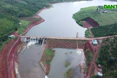 Nguy cơ vỡ hồ chứa 1,2 triệu m3 nước ở Đắk Nông