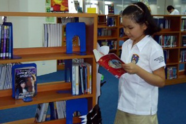 Bé gái 11 tuổi nhận học bổng 2 tỷ đồng 