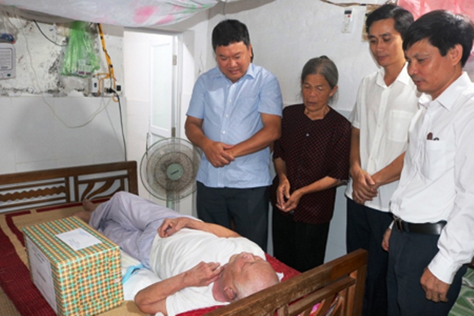 Huy động 500 triệu đồng quỹ Đền ơn đáp nghĩa - 2 Huy động 500 triệu đồng quỹ Đền ơn đáp nghĩa - 2