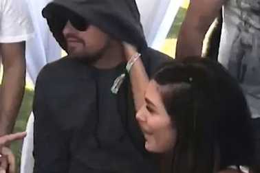 Leonardo DiCaprio hạnh phúc bên bồ kém 23 tuổi