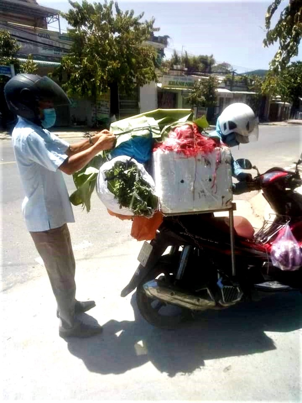 Bà con ở đâu ở yên đó, tiêu thụ nông sản đã có chúng tôi lo - 3 Bà con ở đâu ở yên đó, tiêu thụ nông sản đã có chúng tôi lo - 3