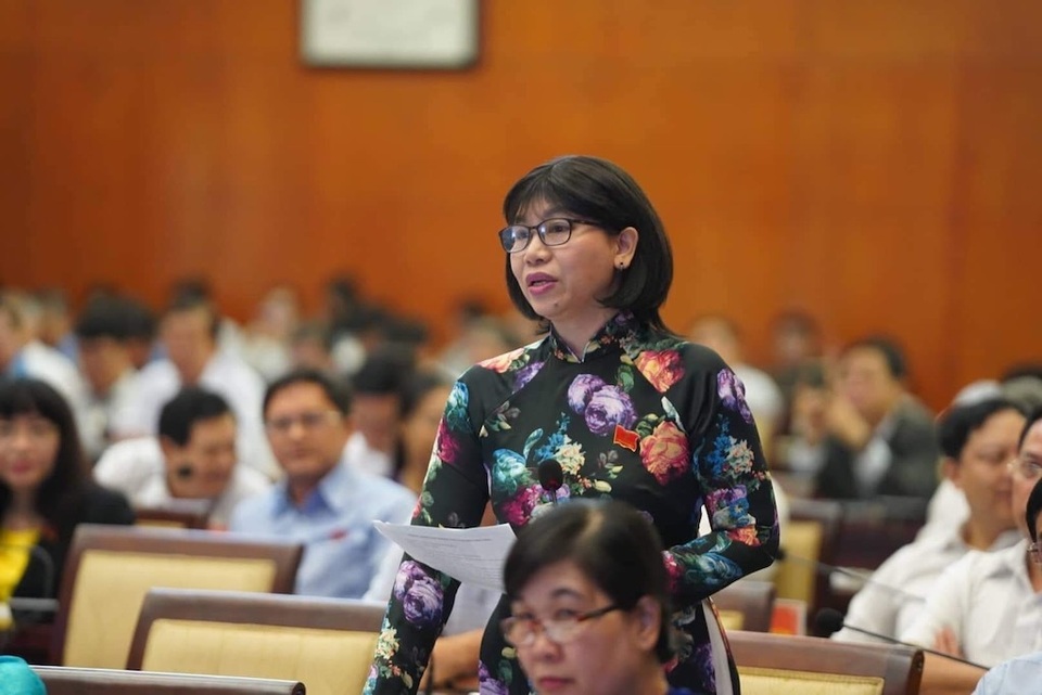 Giám đốc Sở TN-MT TPHCM nhận trách nhiệm về những hạn chế trong thủ tục đất đai - 2 Giám đốc Sở TN-MT TPHCM nhận trách nhiệm về những hạn chế trong thủ tục đất đai - 2