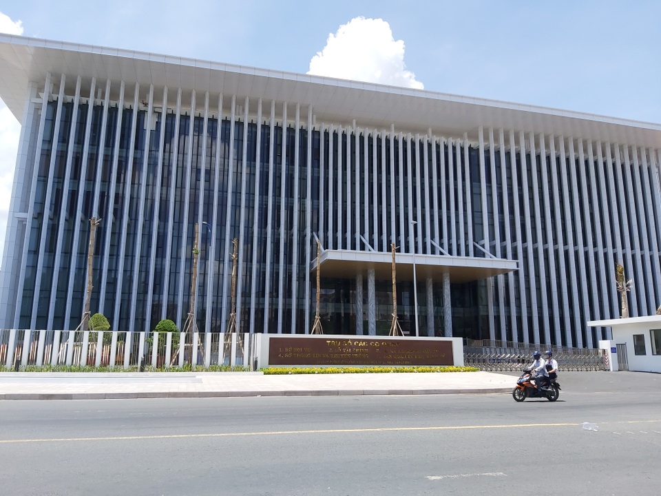 Cà Mau chỉ đạo đảm bảo thẩm mỹ, chất lượng cho trụ sở trăm tỷ - 1 Cà Mau chỉ đạo đảm bảo thẩm mỹ, chất lượng cho trụ sở trăm tỷ - 1