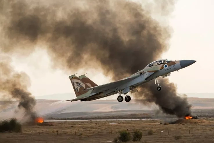 Căng thẳng leo thang, Israel dồn dập tấn công Iran: Bước ngoặt đã đến - 1