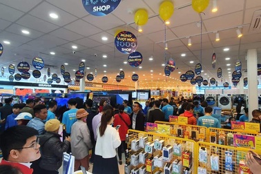Siêu thị Điện máy Xanh thứ 1000 vẫn đạt doanh thu “khủng” trong ngày khai trương