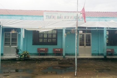 Hai chị em hiệu trưởng sử dụng chung bằng THPT?