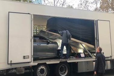 Xe Vinfast lần đầu lộ diện tại Paris Motor Show