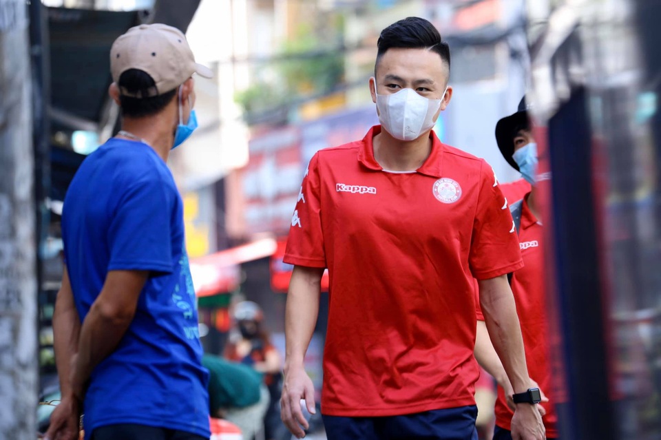 Công Phượng, Huy Toàn hội quân sau giai đoạn nghỉ phòng dịch Covid-19 - 2 Công Phượng, Huy Toàn hội quân sau giai đoạn nghỉ phòng dịch Covid-19 - 2