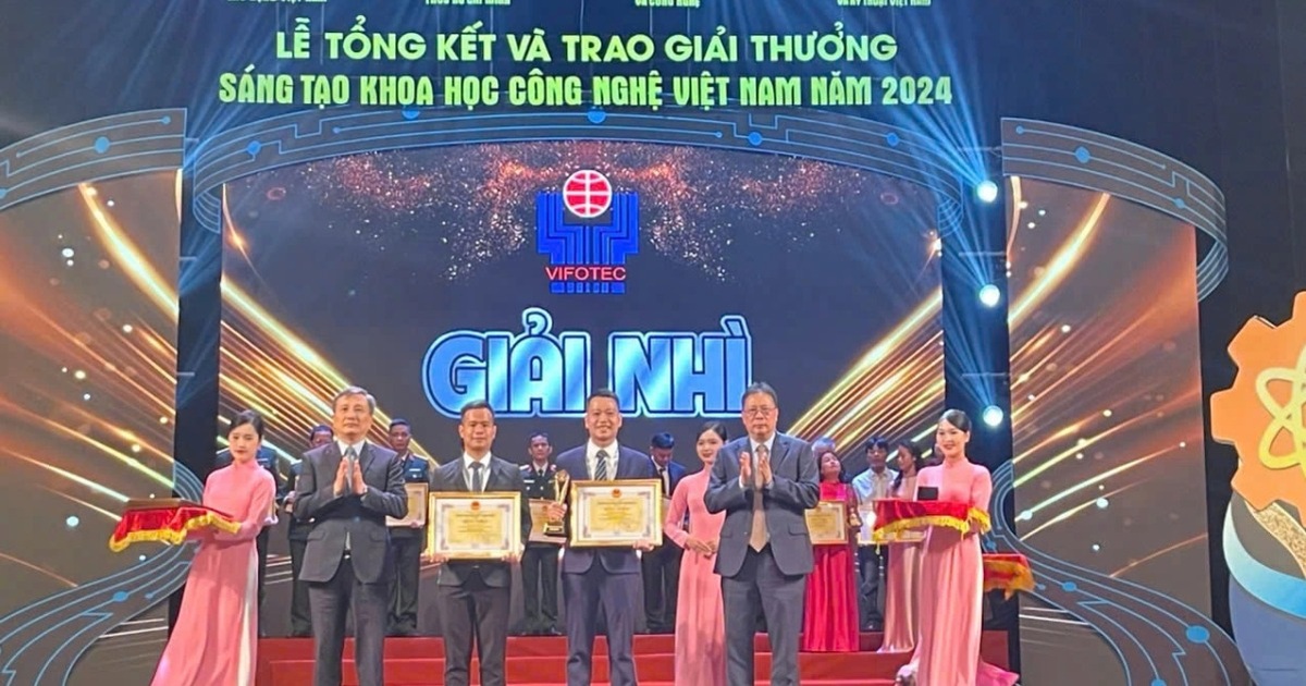 EVNCPC Tự Hào Khi Rinh Về 5 Giải Thưởng Vàng tại VIFOTEC 2024: Đột Phá trong Khoa Học Công Nghệ Điện Lực