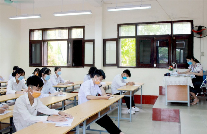 Hà Nội: Tiếp tục xét nghiệm sàng lọc đối với giáo viên, lực lượng tham gia tổ chức kỳ thi vào lớp 10 - Ảnh 1.