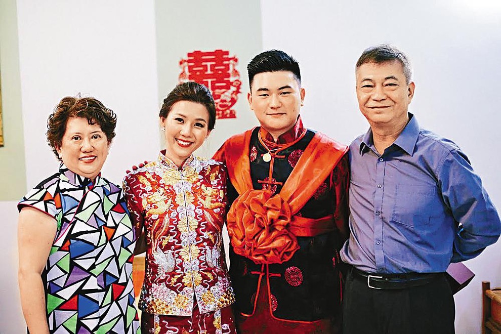 Tài tử Hồng Kông bỏ showbiz, về làm nông, sở hữu tài sản đáng nể - 8 Tài tử Hồng Kông bỏ showbiz, về làm nông, sở hữu tài sản đáng nể - 8