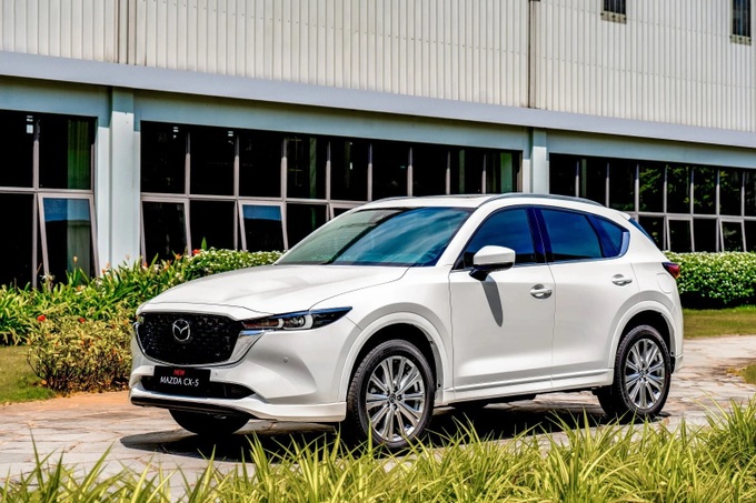 Áp lực từ Mazda CX-5, Toyota Corolla Cross được giảm gần 100 triệu đồng - 2