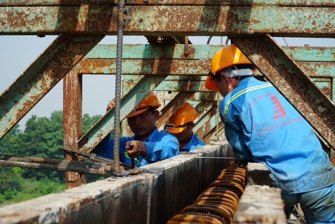 Toàn cảnh cây cầu vượt sông Cầu nối Hà Nội - Bắc Giang - 9 Toàn cảnh cây cầu vượt sông Cầu nối Hà Nội - Bắc Giang - 9
