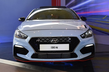 Hyundai "làm cao", chỉ bán 20 chiếc i30 N ở Malaysia
