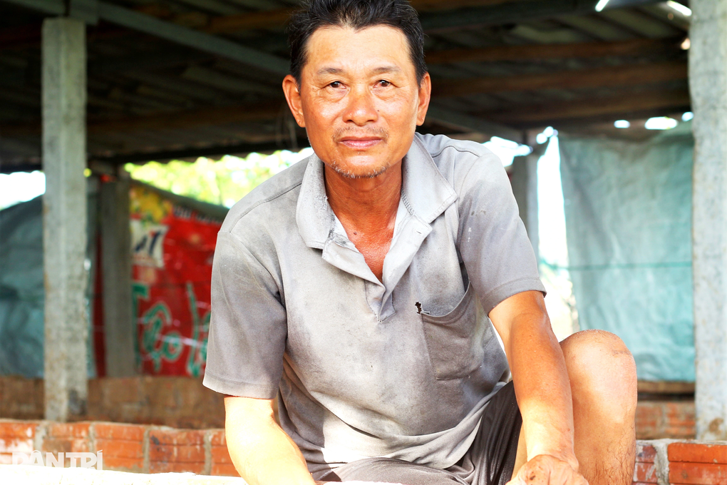 Nuôi con trên bờ kết hợp con dưới nước, lão nông thu lãi cao - 3 Nuôi con trên bờ kết hợp con dưới nước, lão nông thu lãi cao - 3