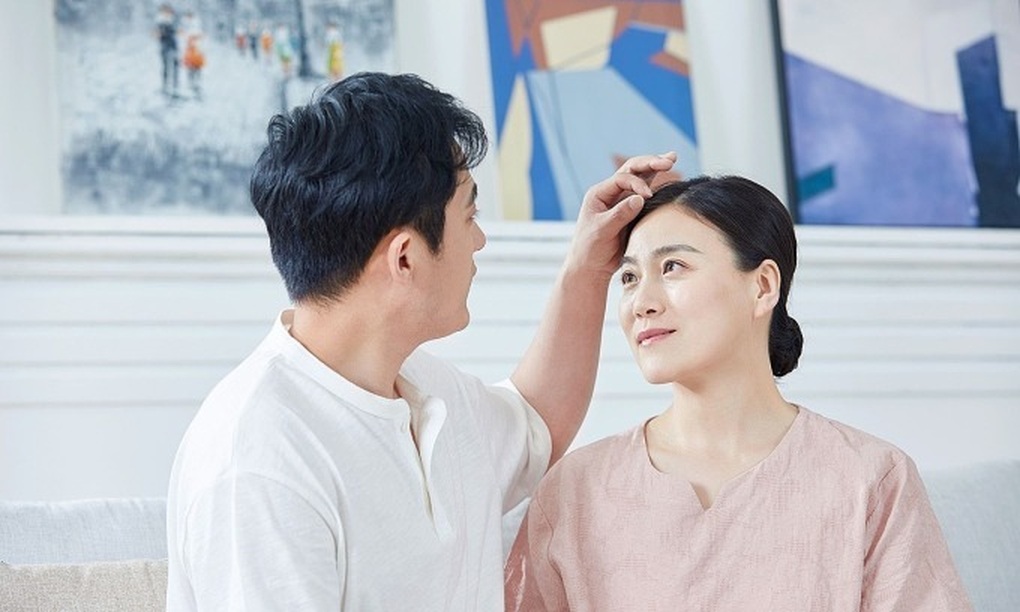Là bà mẹ một con, tôi vẫn vượt qua định kiến để yêu trai trẻ - 1 Là bà mẹ một con, tôi vẫn vượt qua định kiến để yêu trai trẻ - 1