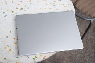 Đánh giá Asus Vivobook S14: Hiệu năng mạnh, pin tốt, màn hình cần cải thiện - 17