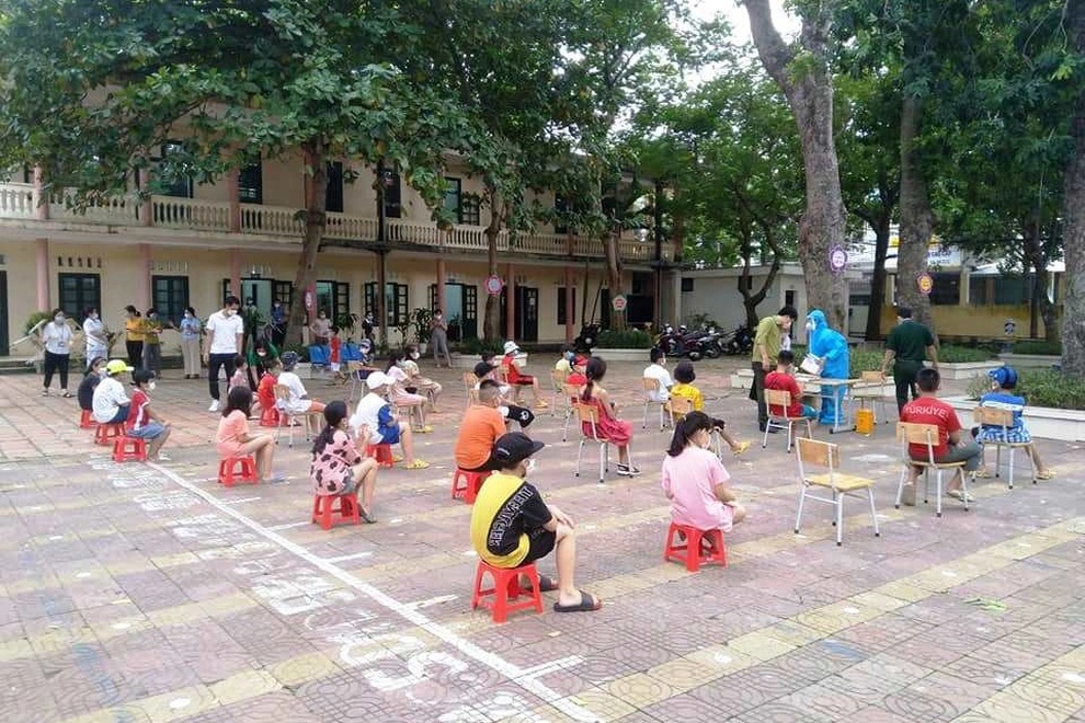 Thanh Hóa: Xuất hiện F0 ngoài cộng đồng, 5 trường cho học sinh nghỉ học - 2 Thanh Hóa: Xuất hiện F0 ngoài cộng đồng, 5 trường cho học sinh nghỉ học - 2