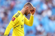 Phản ứng khó hiểu của De Gea trước tin đồn rời Man Utd