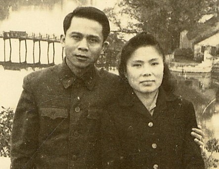 Ông Hoàng Nam Tiến và lần cãi lời cha - Thiếu tướng Hoàng Đan - 2 Ông Hoàng Nam Tiến và lần cãi lời cha - Thiếu tướng Hoàng Đan - 2