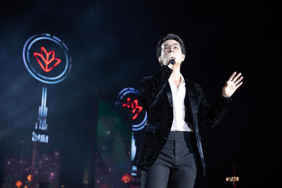 Đại nhạc hội Light Up Viet Nam do VPBank tổ chức bùng nổ không gian mạng với 3 triệu lượt xem livestream - 13 Đại nhạc hội Light Up Viet Nam do VPBank tổ chức bùng nổ không gian mạng với 3 triệu lượt xem livestream - 13