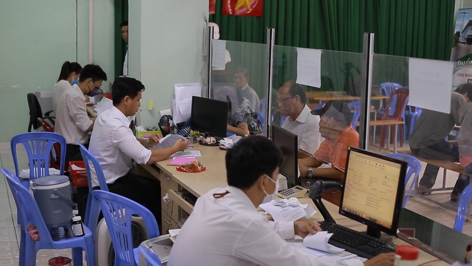 TPHCM: Hơn 94.000 người làm hồ sơ trợ cấp thất nghiệp - 5 TPHCM: Hơn 94.000 người làm hồ sơ trợ cấp thất nghiệp - 5