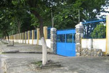 Đà Nẵng: Công viên "cửa đóng then cài"