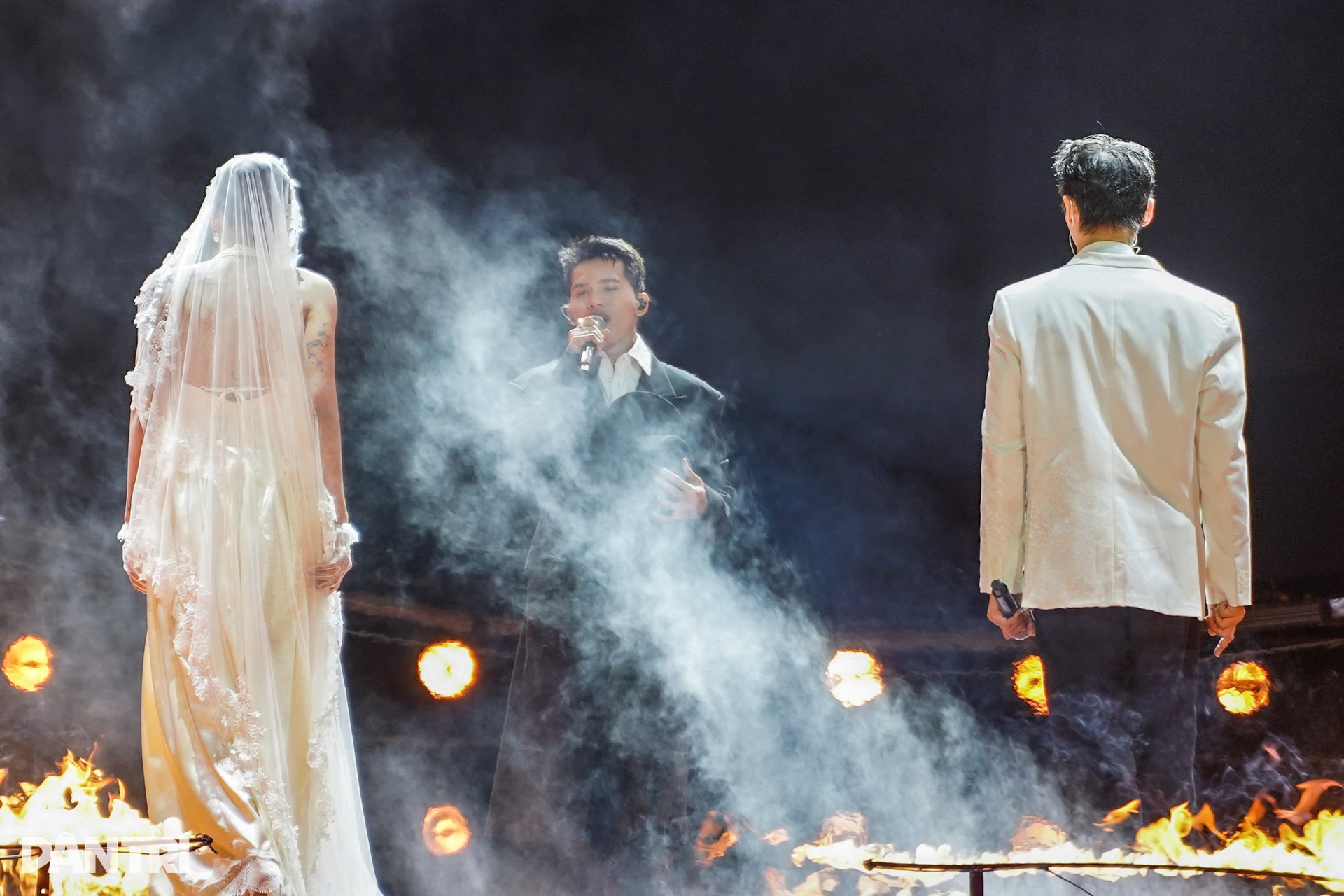 Quốc Thiên kể về tình cũ, được Hồ Ngọc Hà và Hòa Minzy ủng hộ trong concert - 5