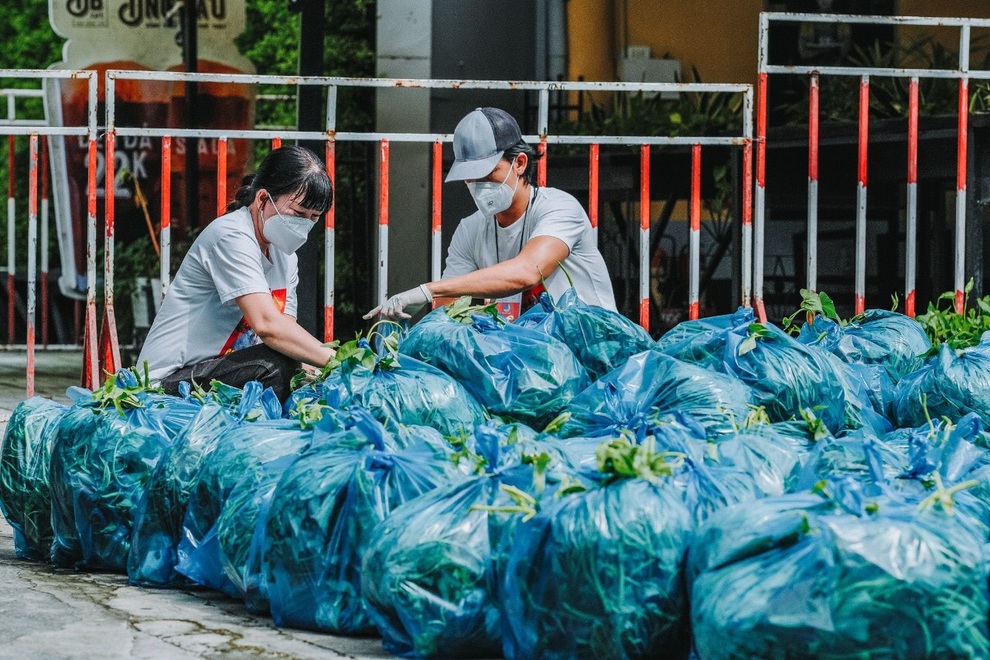 Sỹ Toàn - Ngọc Tiên kể về 3 tháng làm tình nguyện viên chống dịch - 3 Sỹ Toàn - Ngọc Tiên kể về 3 tháng làm tình nguyện viên chống dịch - 3