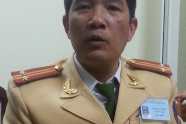 Tạm đình chỉ công tác 2 CSGT chờ làm rõ động cơ ra gậy