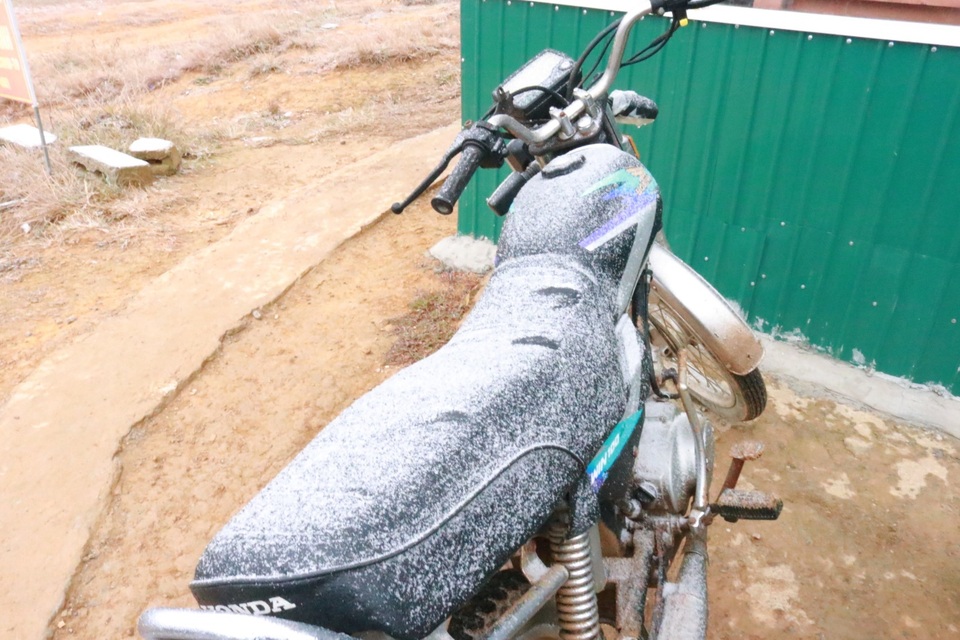 Nhiệt độ xuống dưới 1 độ C, đồ dùng sinh hoạt của người dân bị 