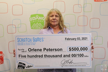 Trúng số 500.000 USD trong 2 ngày liên tiếp